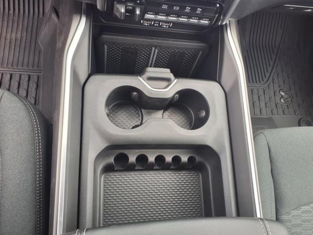 Photo of 2025 Granite Crystal Clearcoat Metallic RAM 2500