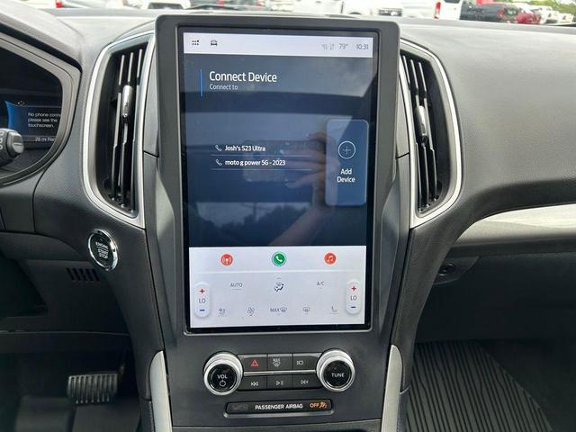 Photo of 2023 Burgundy Velvet Metallic Tinted Clearcoat Ford Edge
