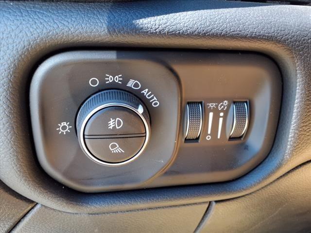 Photo of 2025 Bright White Clearcoat RAM 2500