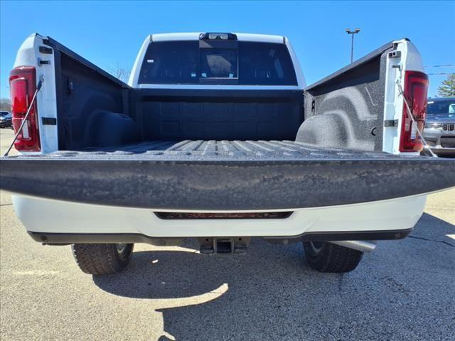 Photo of 2025 Bright White Clearcoat RAM 2500