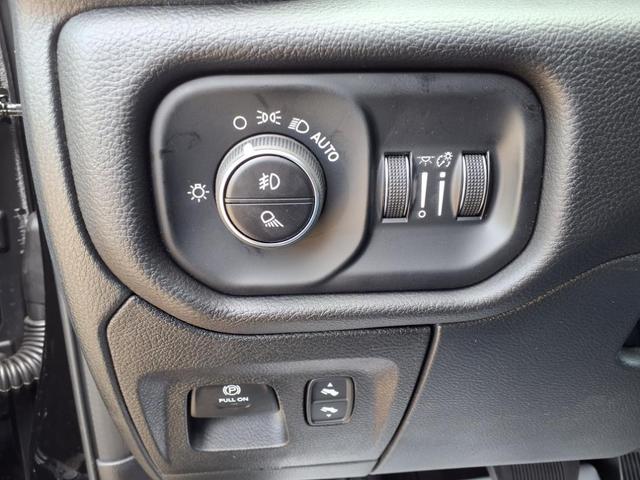 Photo of 2025 Diamond Black RAM 1500