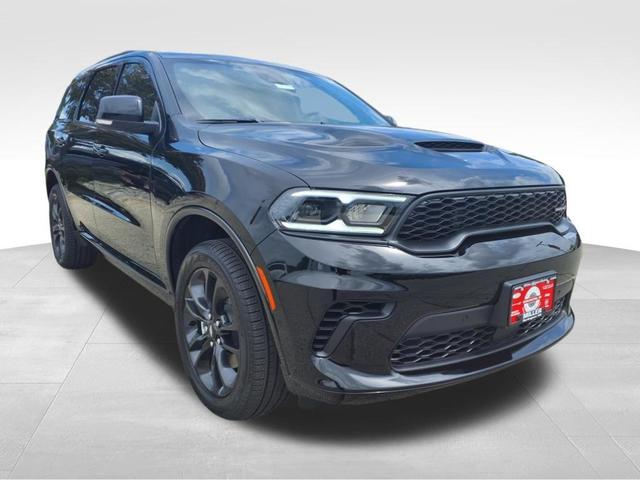 Photo of 2025 DB Black Crystal Clearcoat Dodge Durango