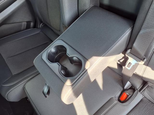 Photo of 2025 Bright White Clearcoat Jeep Grand Cherokee L