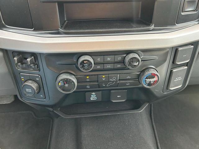 Photo of 2023 White Ford F-250