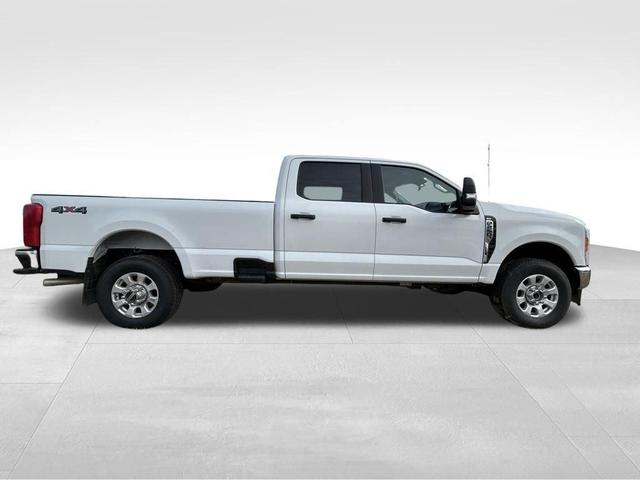 Photo of 2023 White Ford F-250