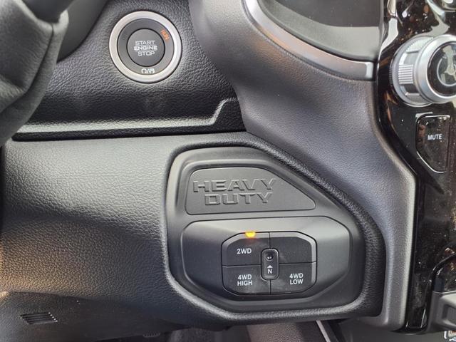 Photo of 2025 Granite Crystal Clearcoat Metallic RAM 3500