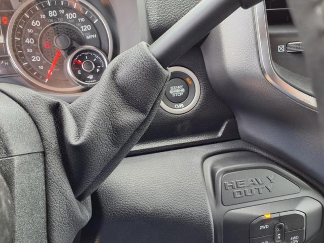 Photo of 2025 Granite Crystal Clearcoat Metallic RAM 3500