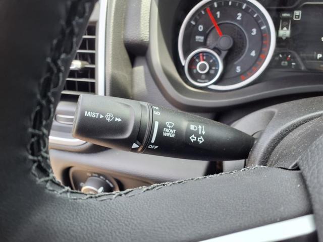 Photo of 2025 Granite Crystal Clearcoat Metallic RAM 3500
