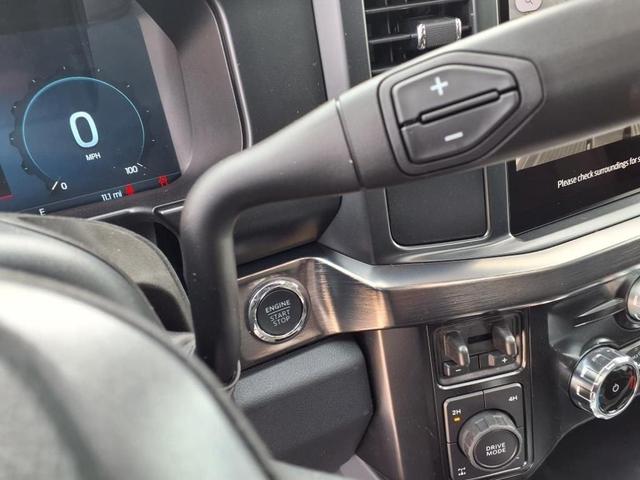 Photo of 2025 Oxford White Ford F-250