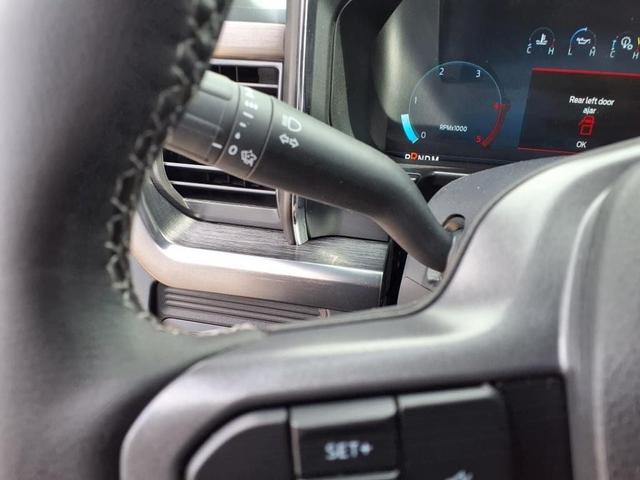 Photo of 2025 Oxford White Ford F-250
