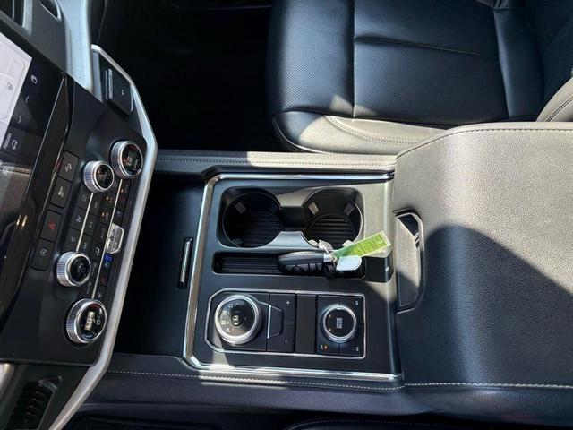 Photo of 2023 Dark Matter Metallic Ford Expedition