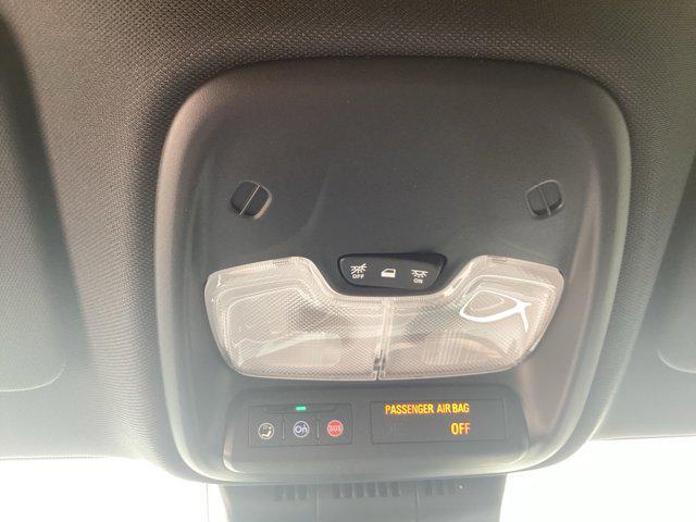 Photo of 2026 Summit White GMC Canyon