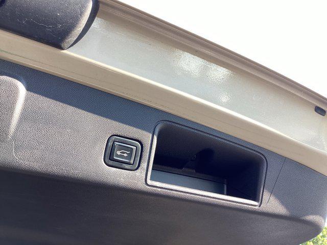 Photo of 2022 Desert Sand Metallic GMC Terrain