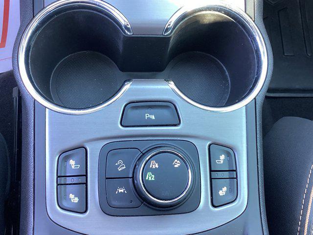 Photo of 2022 Desert Sand Metallic GMC Terrain