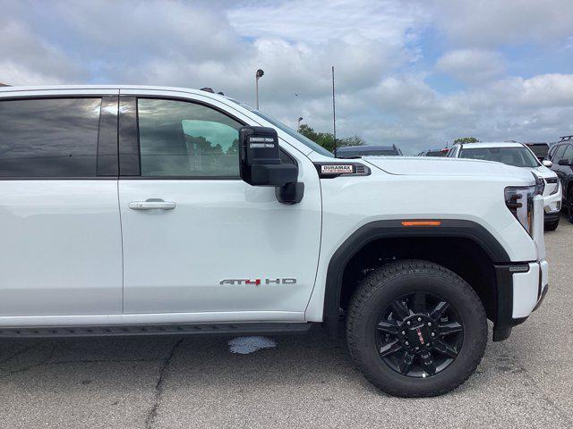 Photo of 2025 Summit White GMC Sierra 2500