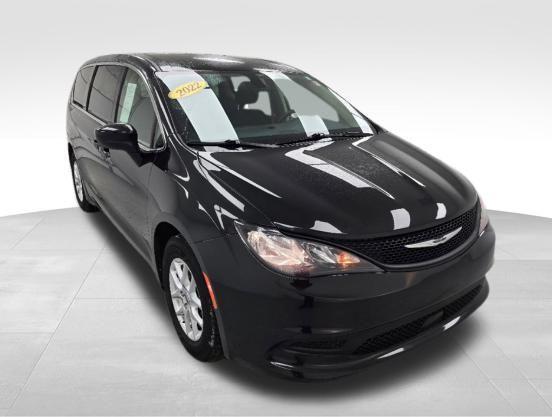 2022 Chrysler Voyager