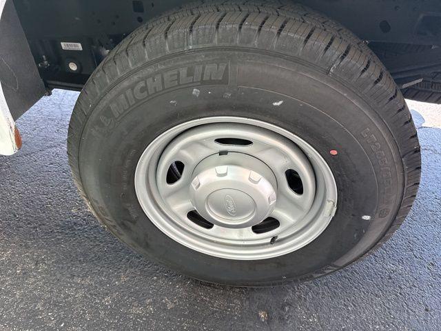 Photo of 2023 Oxford White Ford F-250