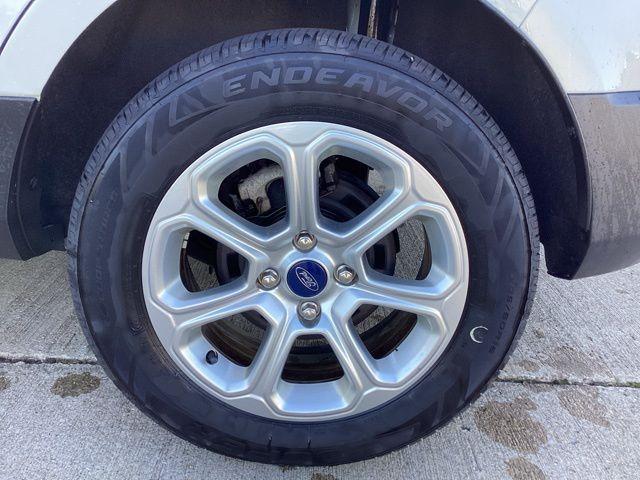Photo of 2020 Diamond White Ford EcoSport
