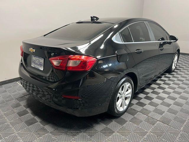 Photo of 2019 Mosaic Black Metallic Chevrolet Cruze