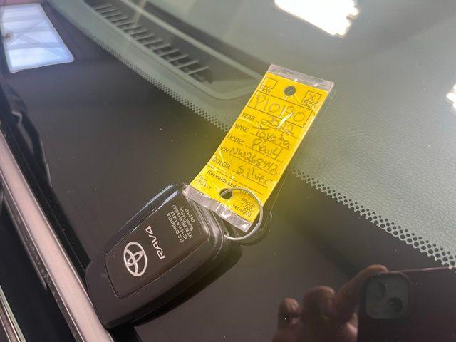 Photo of 2022 Silver Sky Toyota RAV4