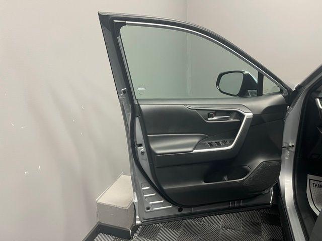 Photo of 2022 Silver Sky Toyota RAV4