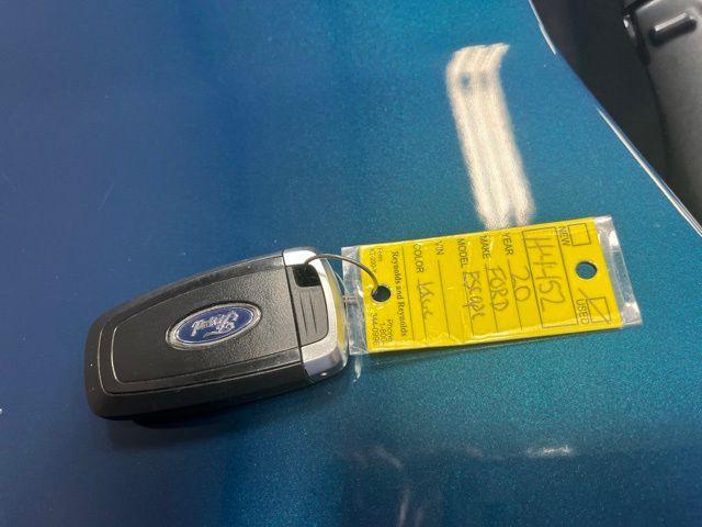 Photo of 2020 Green Ford Escape