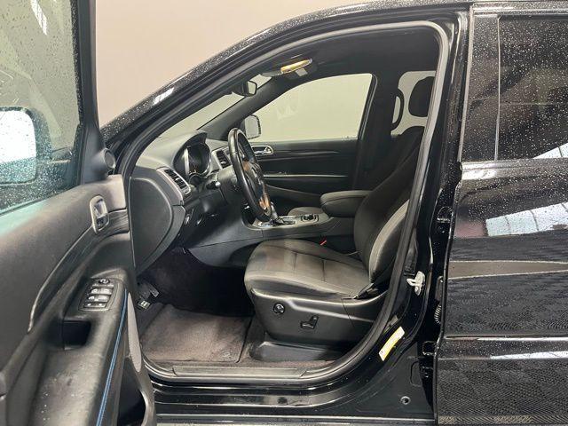 Photo of 2019 Diamond Black Jeep Grand Cherokee