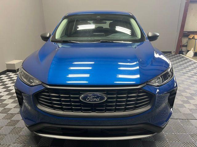 Photo of 2023 Atlas Blue Metallic Ford Escape