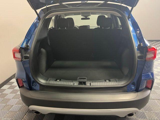 Photo of 2023 Atlas Blue Metallic Ford Escape
