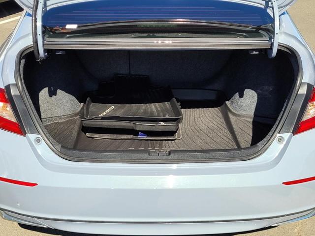 Photo of 2022 Sonic Gray Pearl Honda Accord Hybrid
