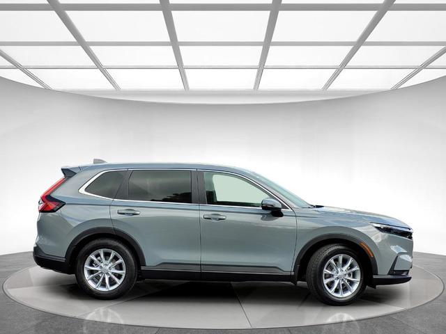 Photo of 2025 Urban Gray Pearl Honda CR-V