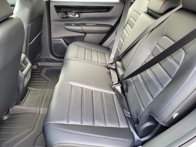 Photo of 2025 Urban Gray Pearl Honda CR-V
