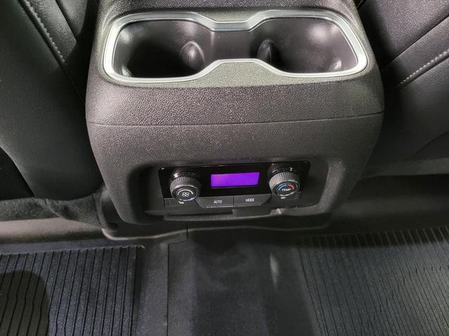 Photo of 2024 Mosaic Black Metallic Chevrolet Traverse