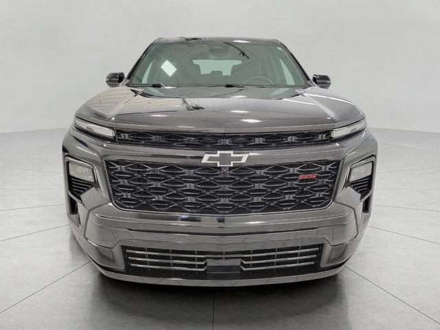 Photo of 2024 Mosaic Black Metallic Chevrolet Traverse