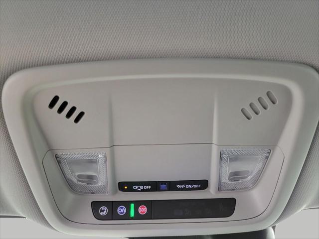 Photo of 2024 Summit White Chevrolet Malibu