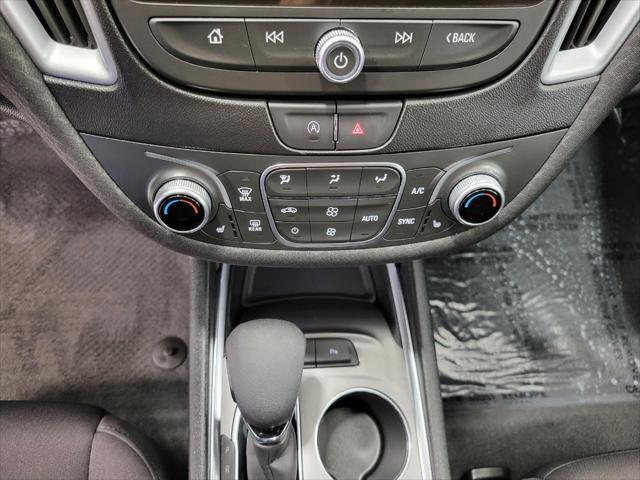 Photo of 2024 Summit White Chevrolet Malibu