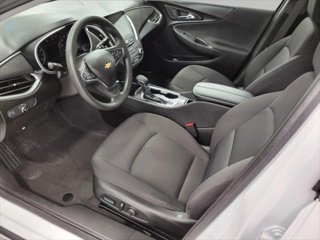 Photo of 2024 Summit White Chevrolet Malibu