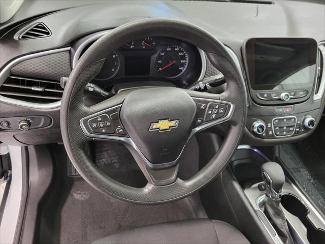 Photo of 2024 Summit White Chevrolet Malibu