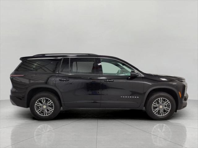 Photo of 2025 Mosaic Black Metallic Chevrolet Traverse