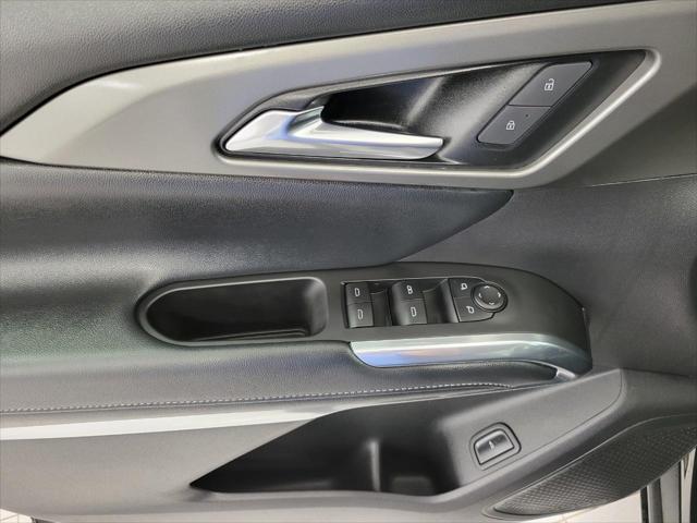 Photo of 2025 Mosaic Black Metallic Chevrolet Traverse