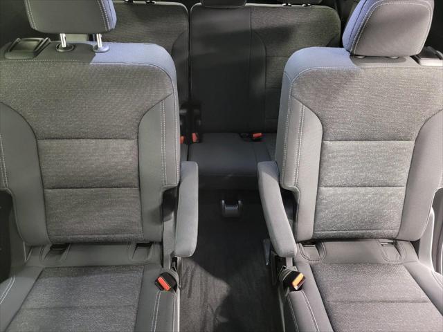 Photo of 2025 Mosaic Black Metallic Chevrolet Traverse