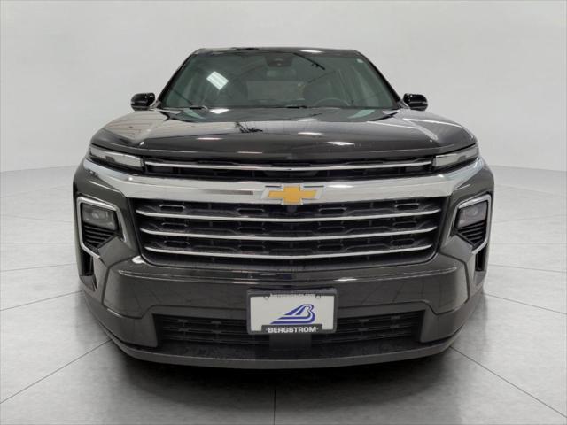 Photo of 2025 Mosaic Black Metallic Chevrolet Traverse