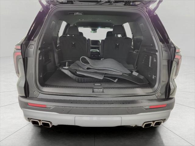 Photo of 2025 Mosaic Black Metallic Chevrolet Traverse