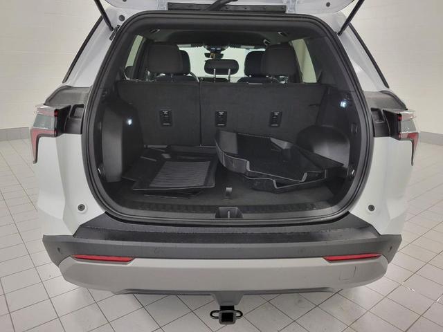 Photo of 2026 Summit White Chevrolet Equinox