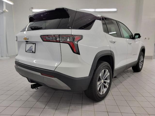 Photo of 2026 Summit White Chevrolet Equinox