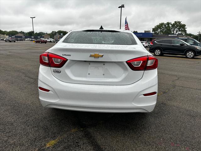 Photo of 2019 WHITE Chevrolet Cruze