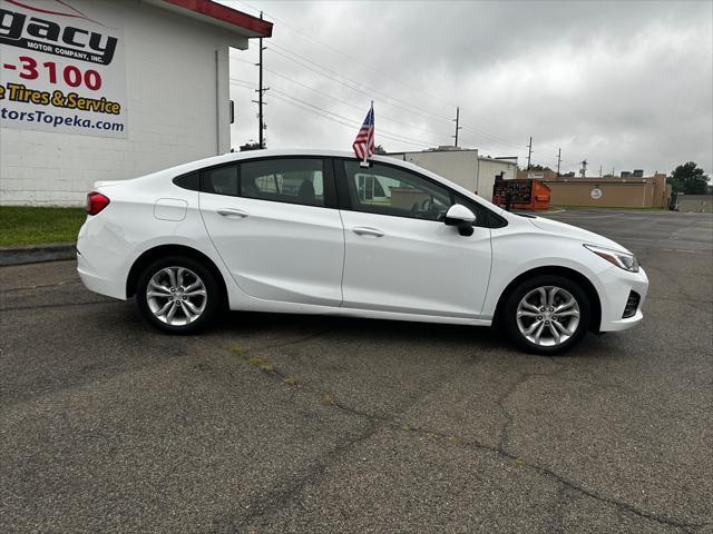Photo of 2019 WHITE Chevrolet Cruze