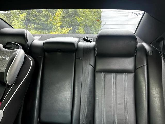 Photo of 2020 GRAY Chrysler 300