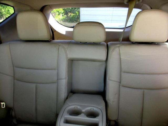 Photo of 2015 WHITE Nissan Murano