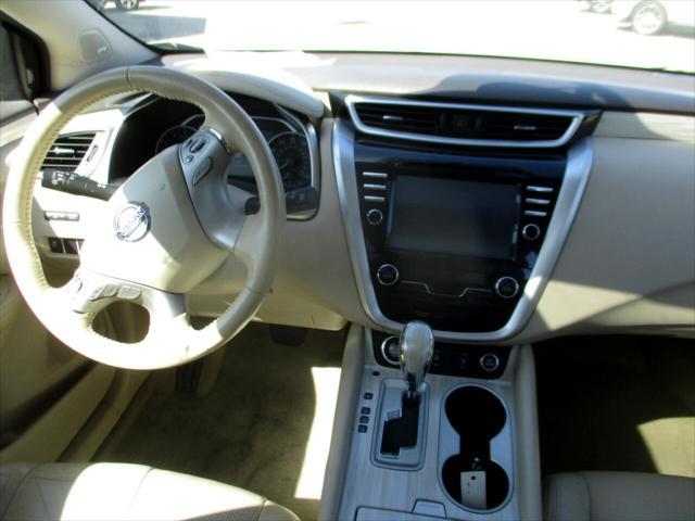 Photo of 2015 WHITE Nissan Murano